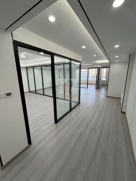 富力摩根中心